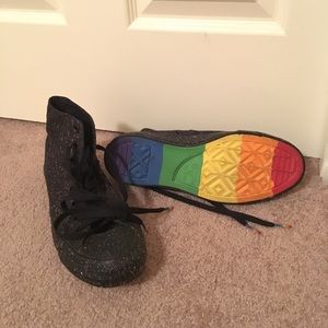 LIMITED EDITION Converse High Tops PRIDE